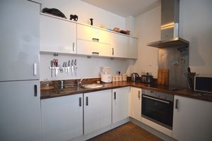Kitchen- click for photo gallery